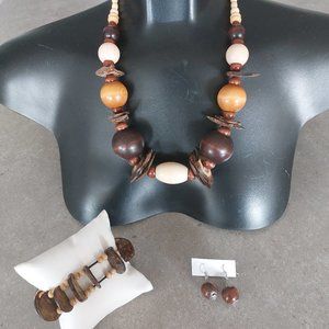 FASHION JEWELRY Women's Various Wood Beads Discs Necklace Earrings Bracelet NWOT